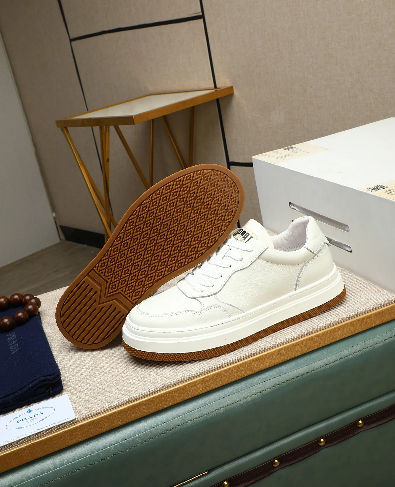 Men's men's shoes 💰440 high-end version. PRADA (Prada) men's casual style, compare the quality at the counter 🧚🏿♂️Imported cowhide fabric 🐎Water-dyed comfortable and soft cowhide lining for feet 🐂Genuine leather outsole with label 🎉 Size 38-44. Can be customized for 45💥🏆